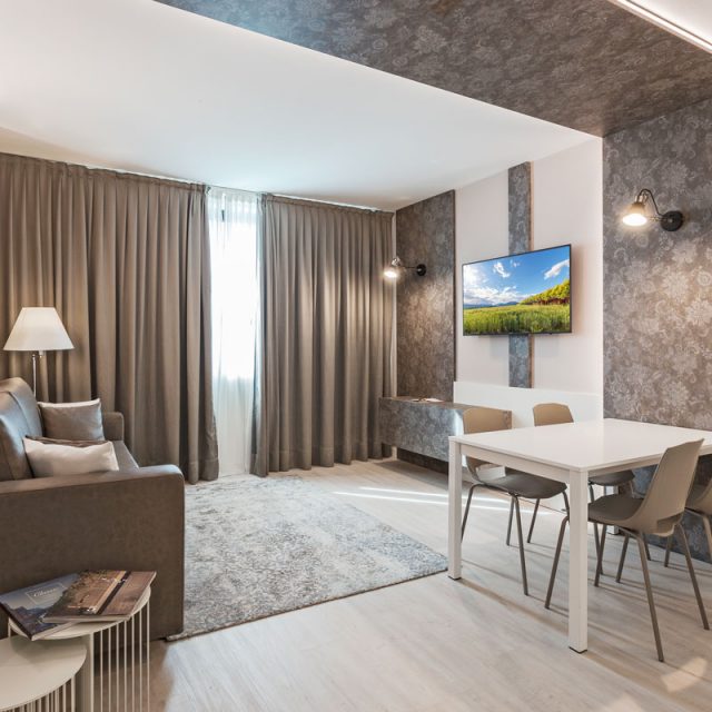 disposizione arredi suite