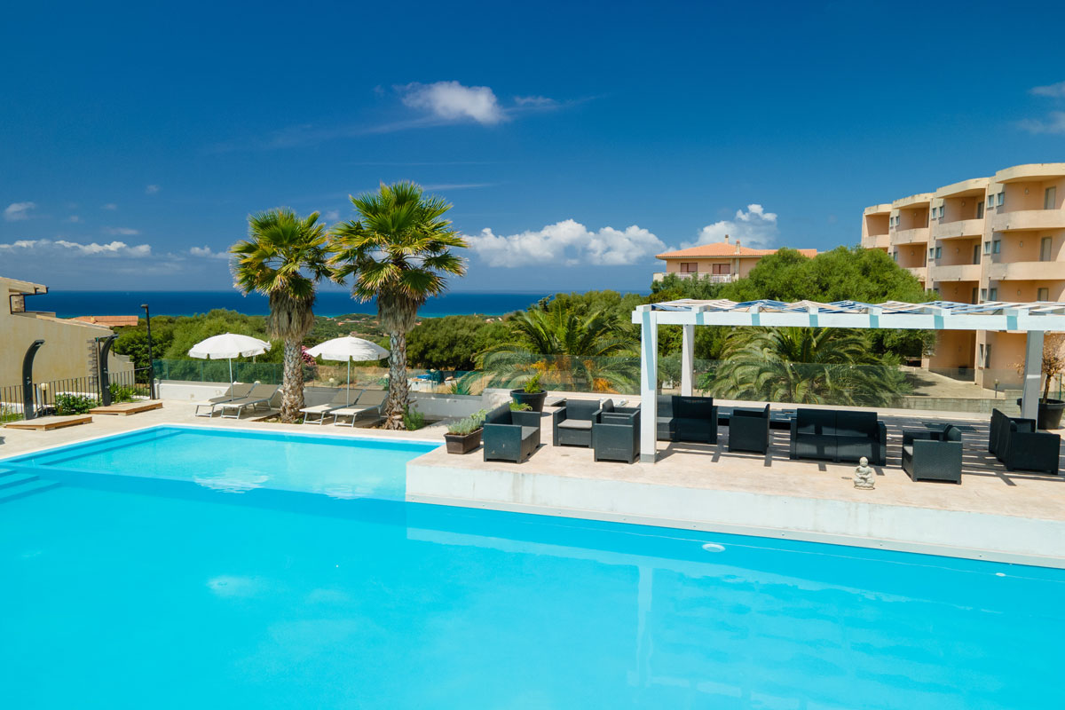 hotel-horizon-piscina-3