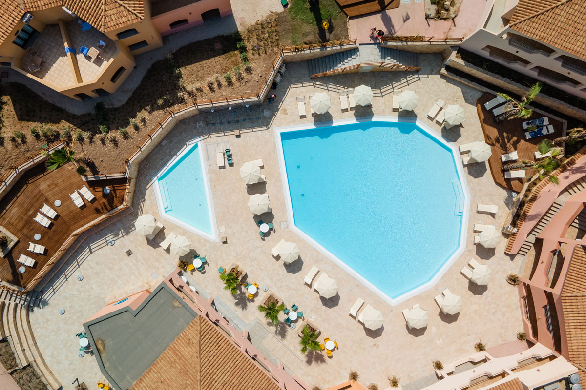 https://old.gruppo5.it/wp-content/uploads/2022/10/red-sun-village-piscina.jpg